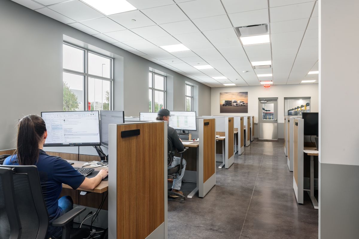 Premier Truck Group South Dallas Collision Center